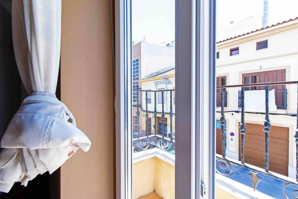 Acogedor Duplex Con Terraza Interior En La Playa Apartment Valencia Bagian luar foto